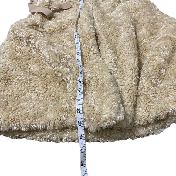 Anthropologie Akemi + Kin ALONNA Teddy Plush Vest Jacket - Picture 5 of 10